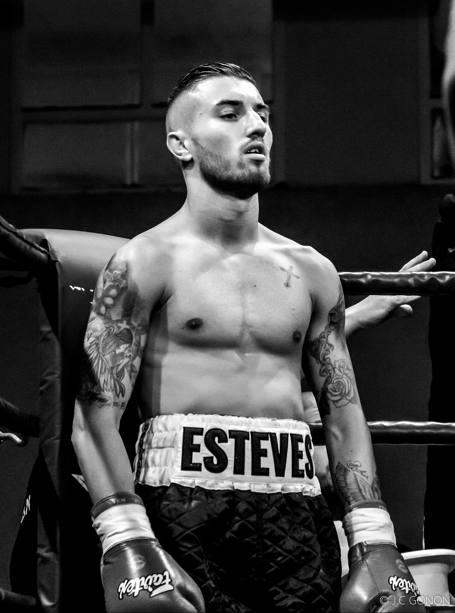 Mike Esteves